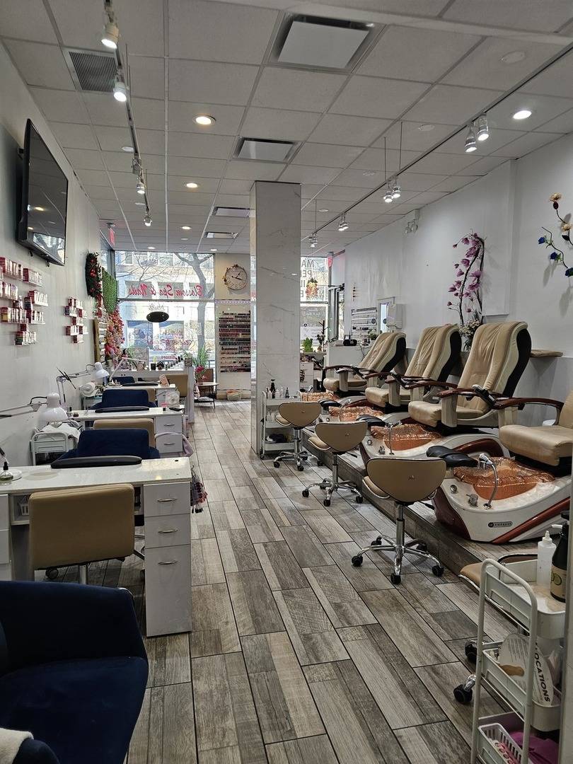 3110 N Sheridan RD, Chicago, IL 60657
