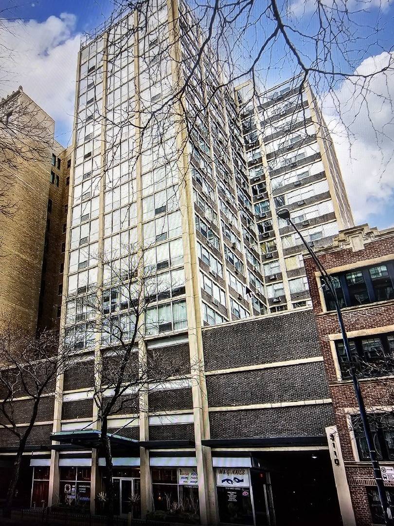 3110 N Sheridan RD, Chicago, IL 60657