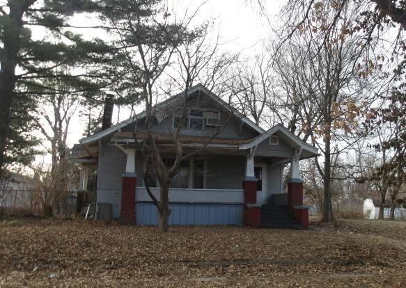 1521 N Union ST, Decatur, IL 62526