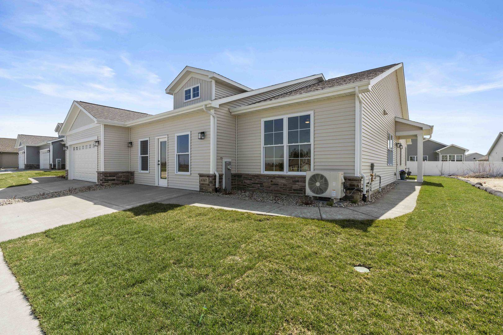 6367 Jasmine AVE, Portage, IN 46368