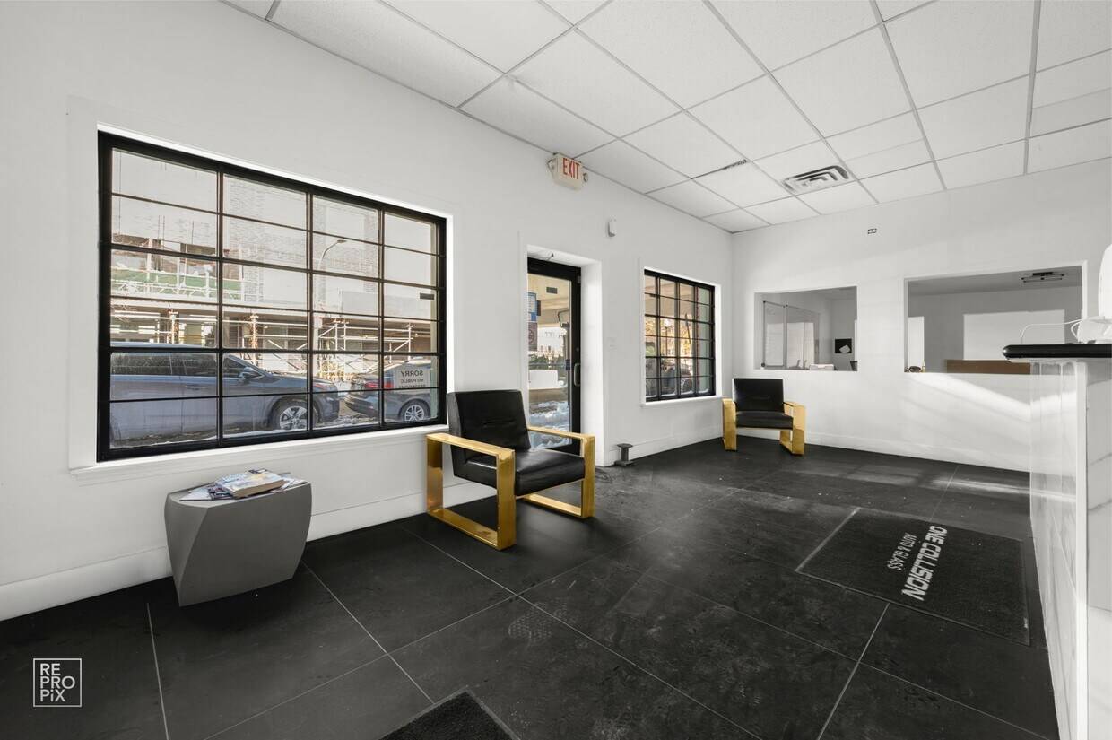 1123 W Catalpa AVE, Chicago, IL 60640