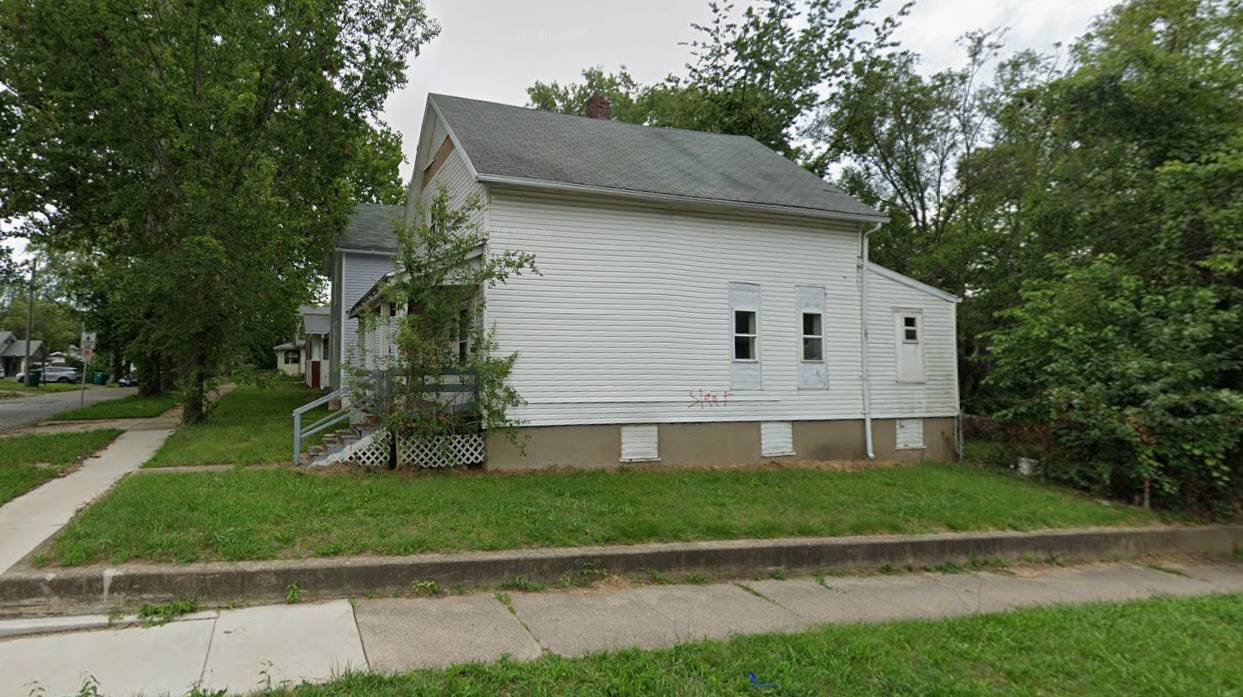 1097 W Green ST, Decatur, IL 62522