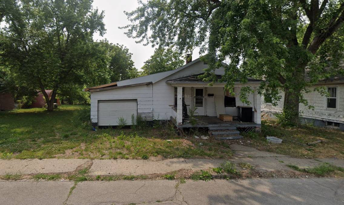 654 N Avenue B, Canton, IL 61520