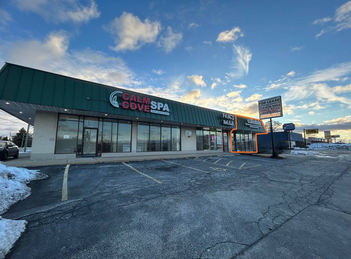 383 E North AVE, Villa Park, IL 60181
