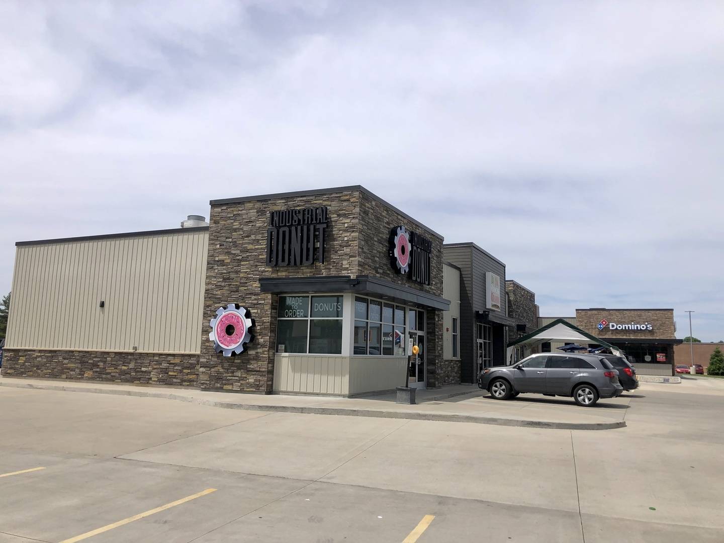 501 Commerce DR, Savoy, IL 61874