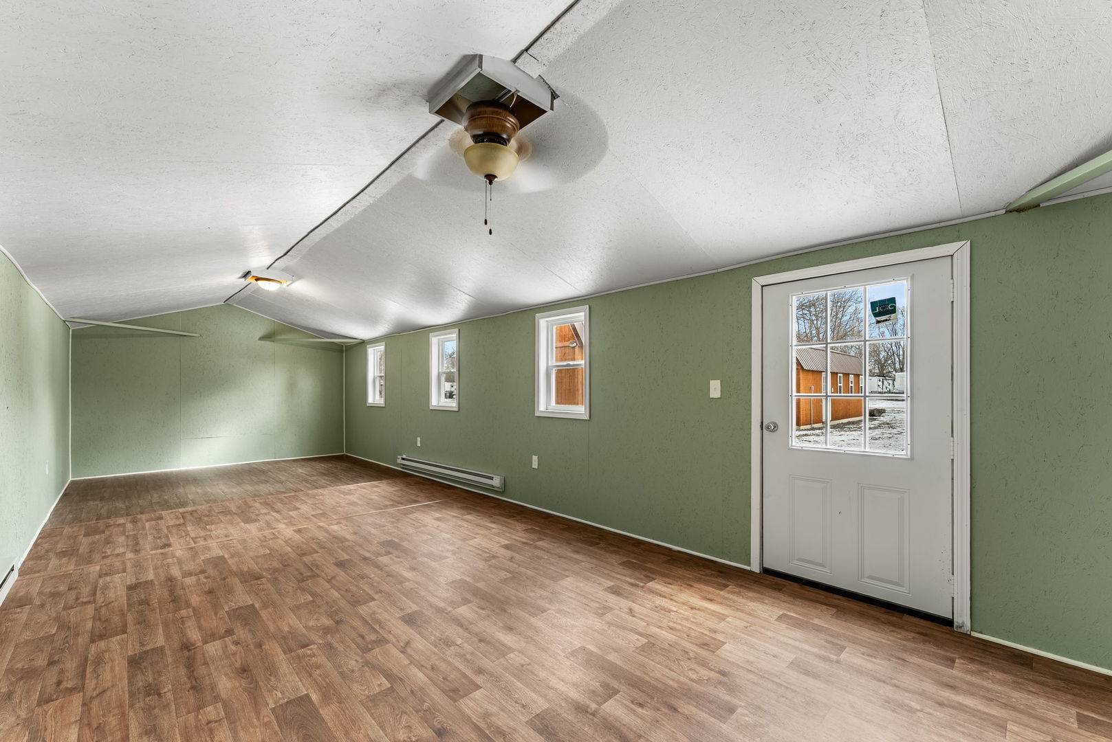 Address not disclosed, New Boston, IL 61272