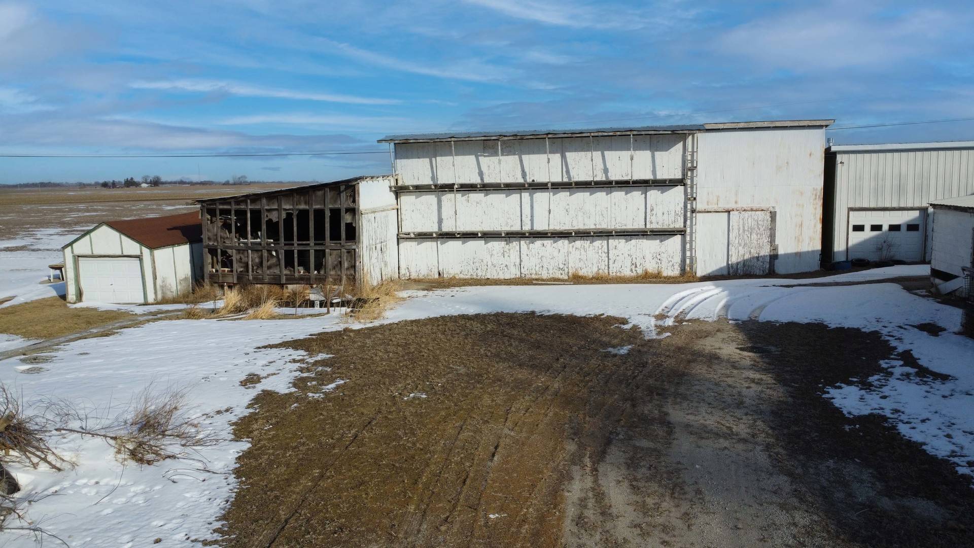 7429 E Chinquy, St. Anne, IL 60964