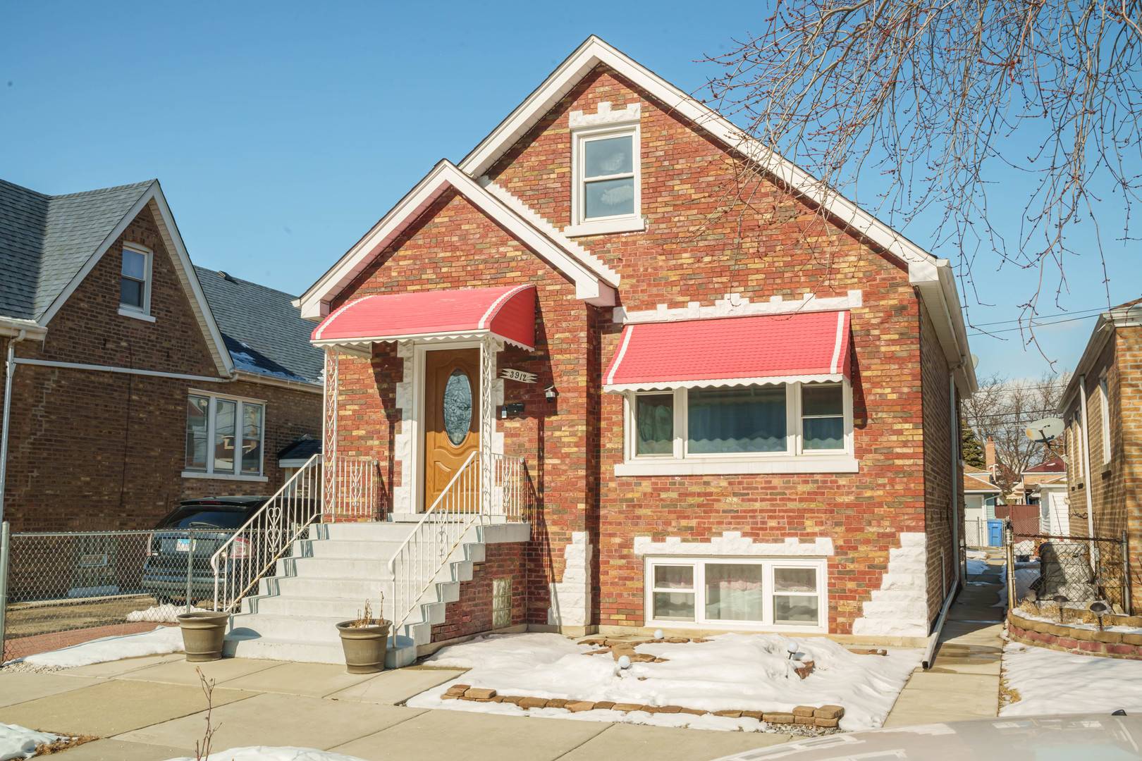 3912 W 55th PL, Chicago, IL 60629