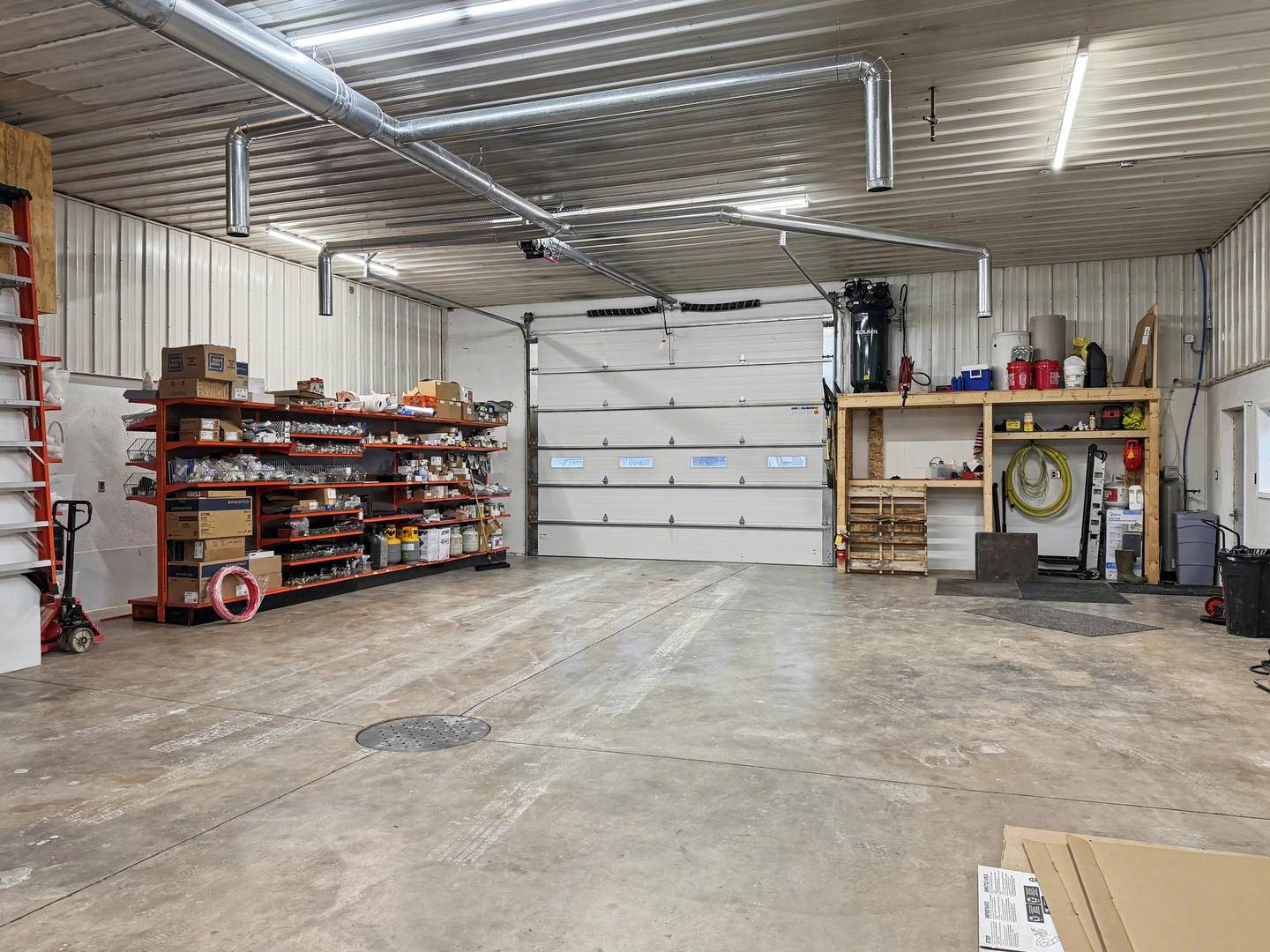 500 N Pine ST, Onarga, IL 60955