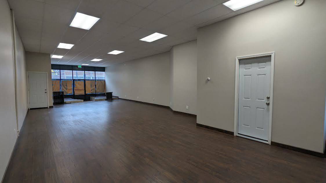 2140 W Cermak RD, Chicago, IL 60608