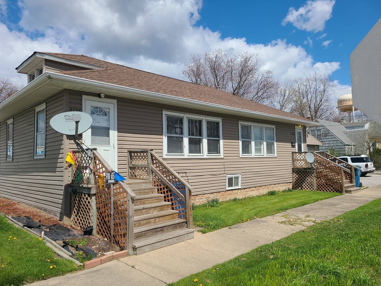 3121 Chicago RD, Steger, IL 60475