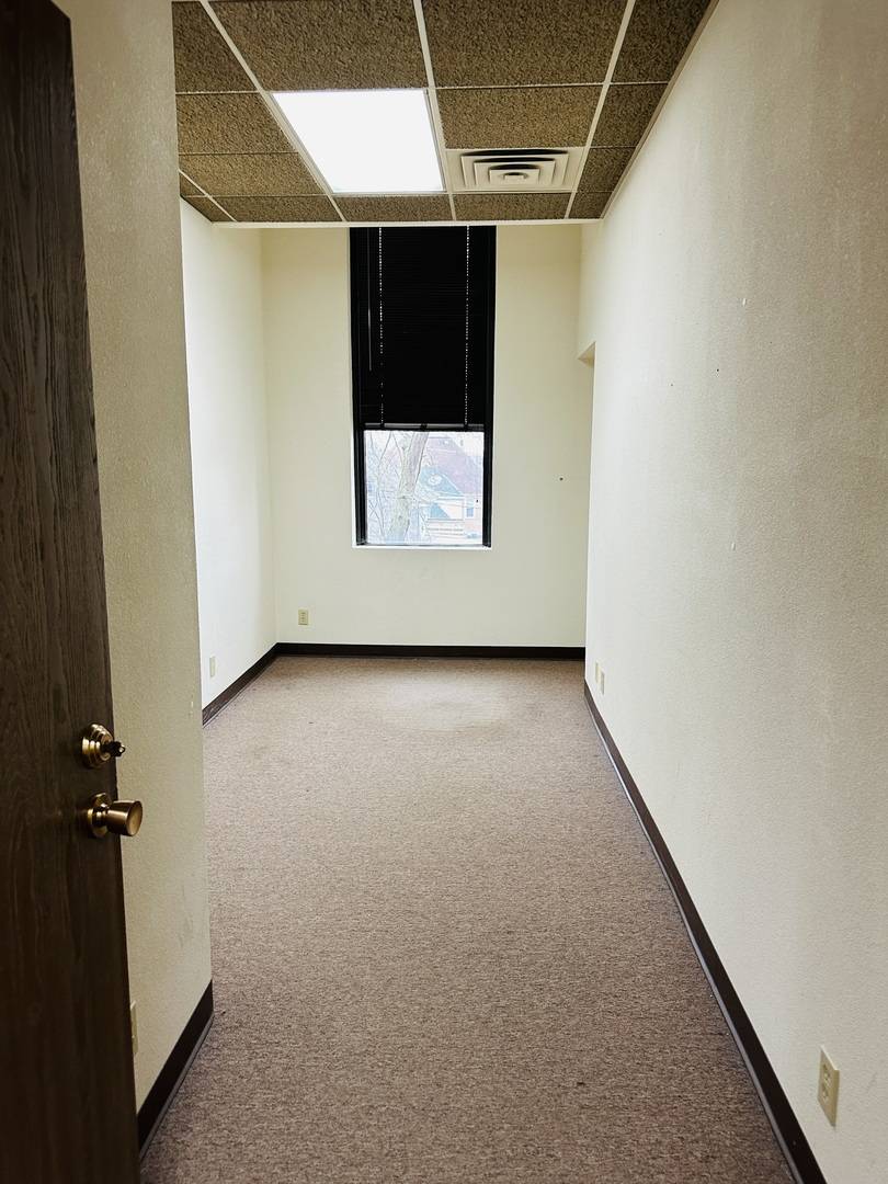 773 W Lincoln BLVD #301, Freeport, IL 61032