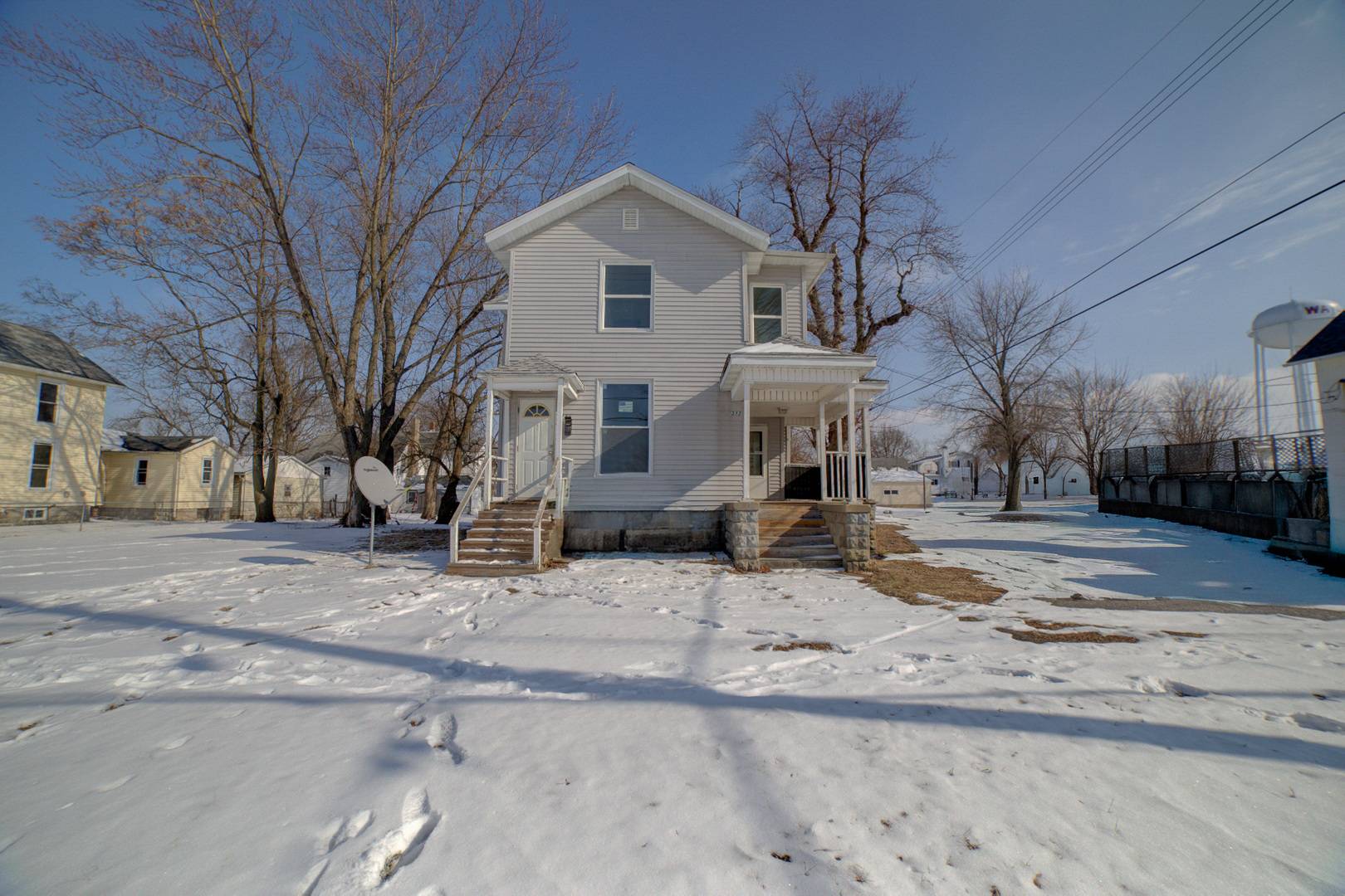 312 N 4th ST, Watseka, IL 60970