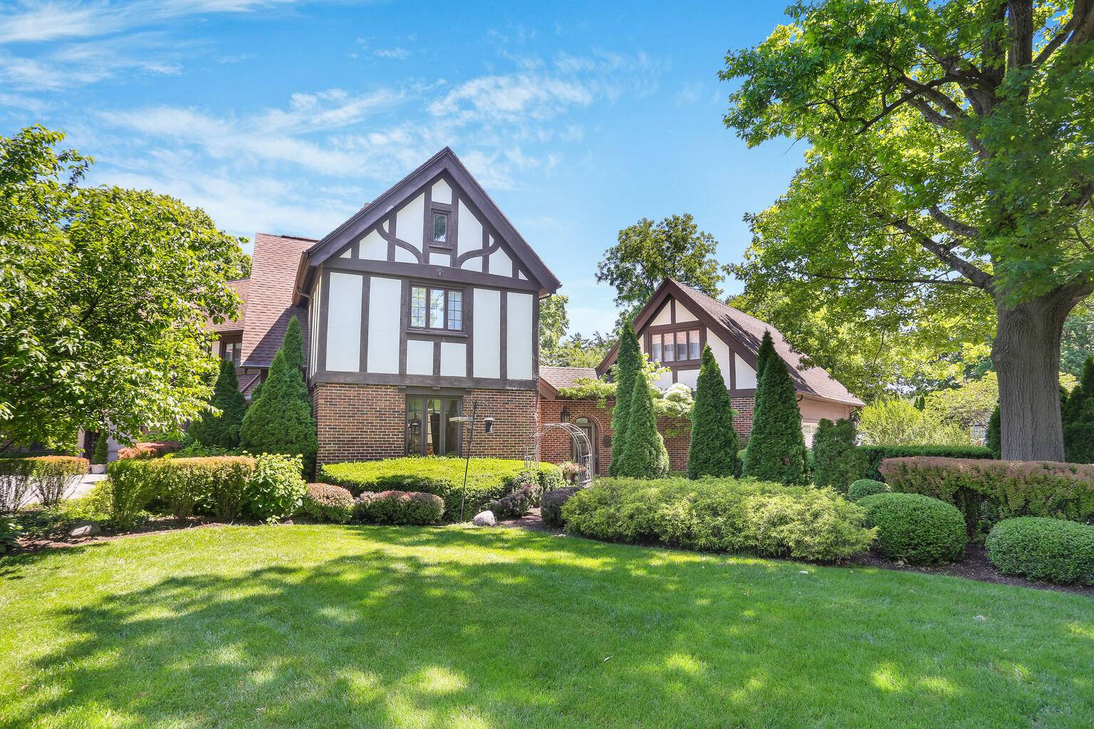 1001 N State ST, Monticello, IL 61856