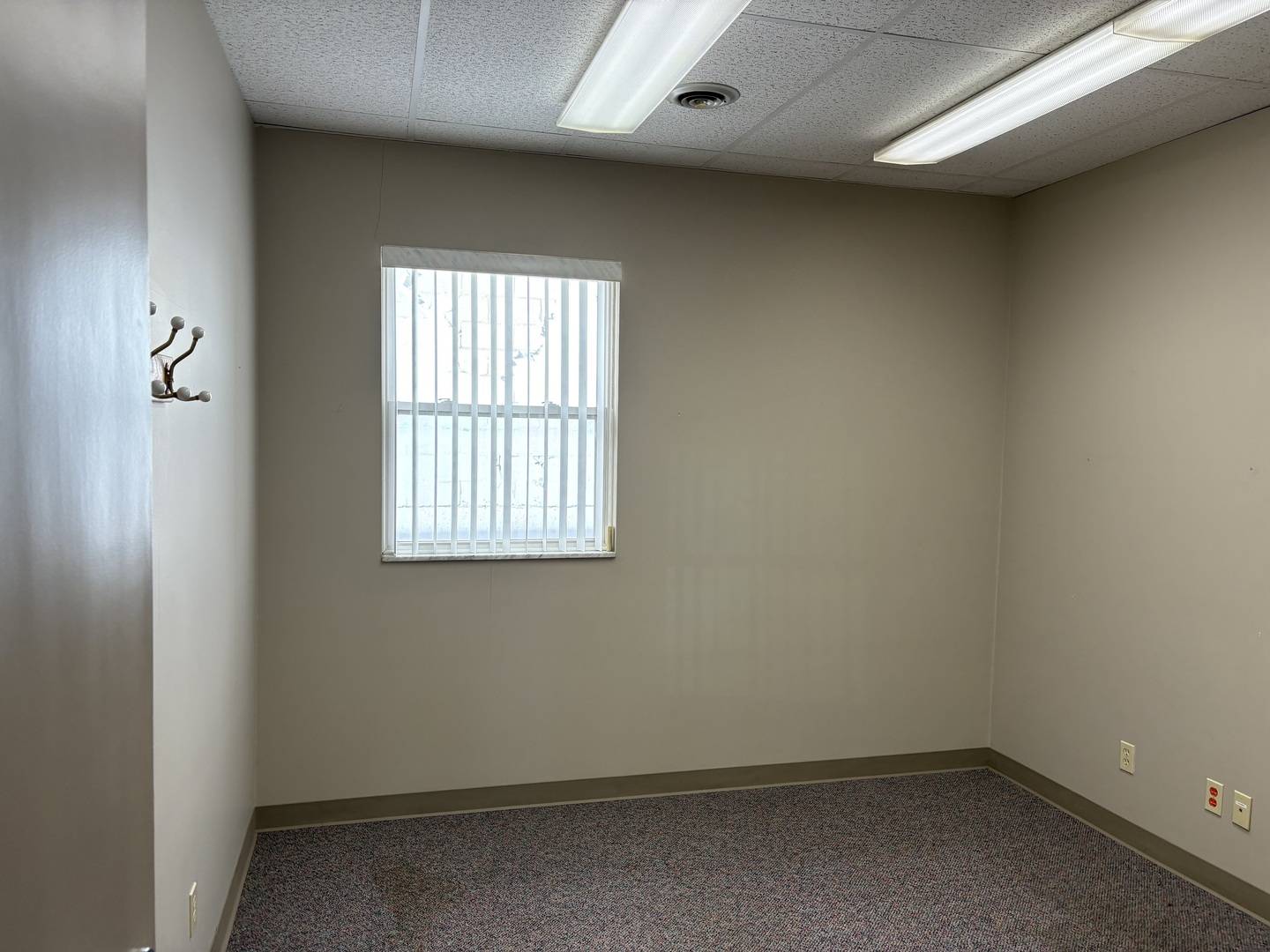 1605 W Court ST, Kankakee, IL 60901