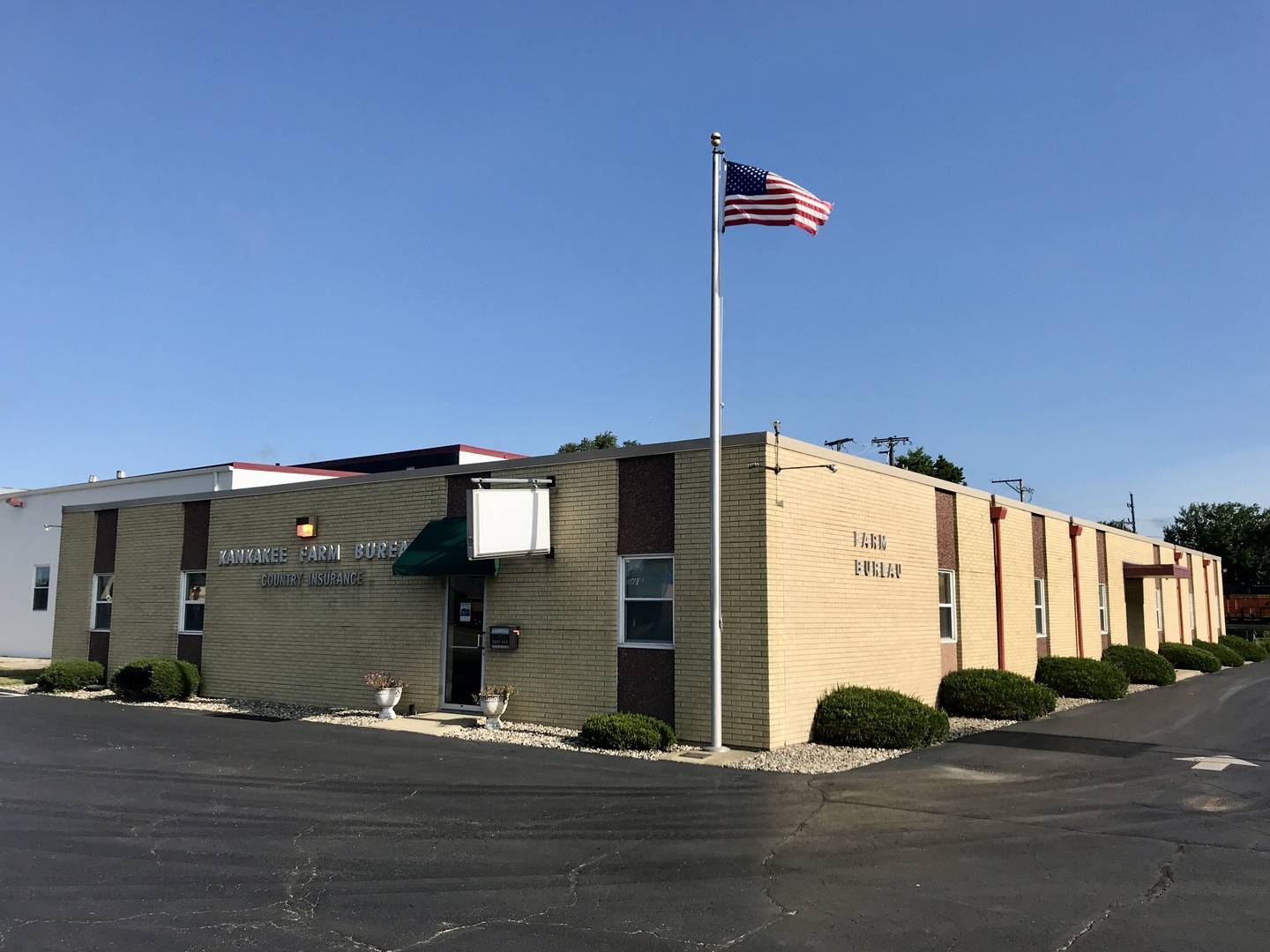 1605 W Court ST, Kankakee, IL 60901