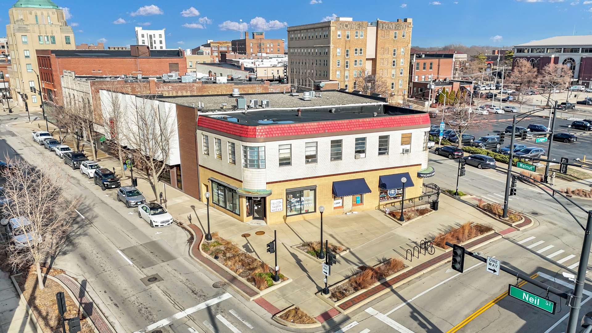 111 S Walnut ST, Champaign, IL 61820