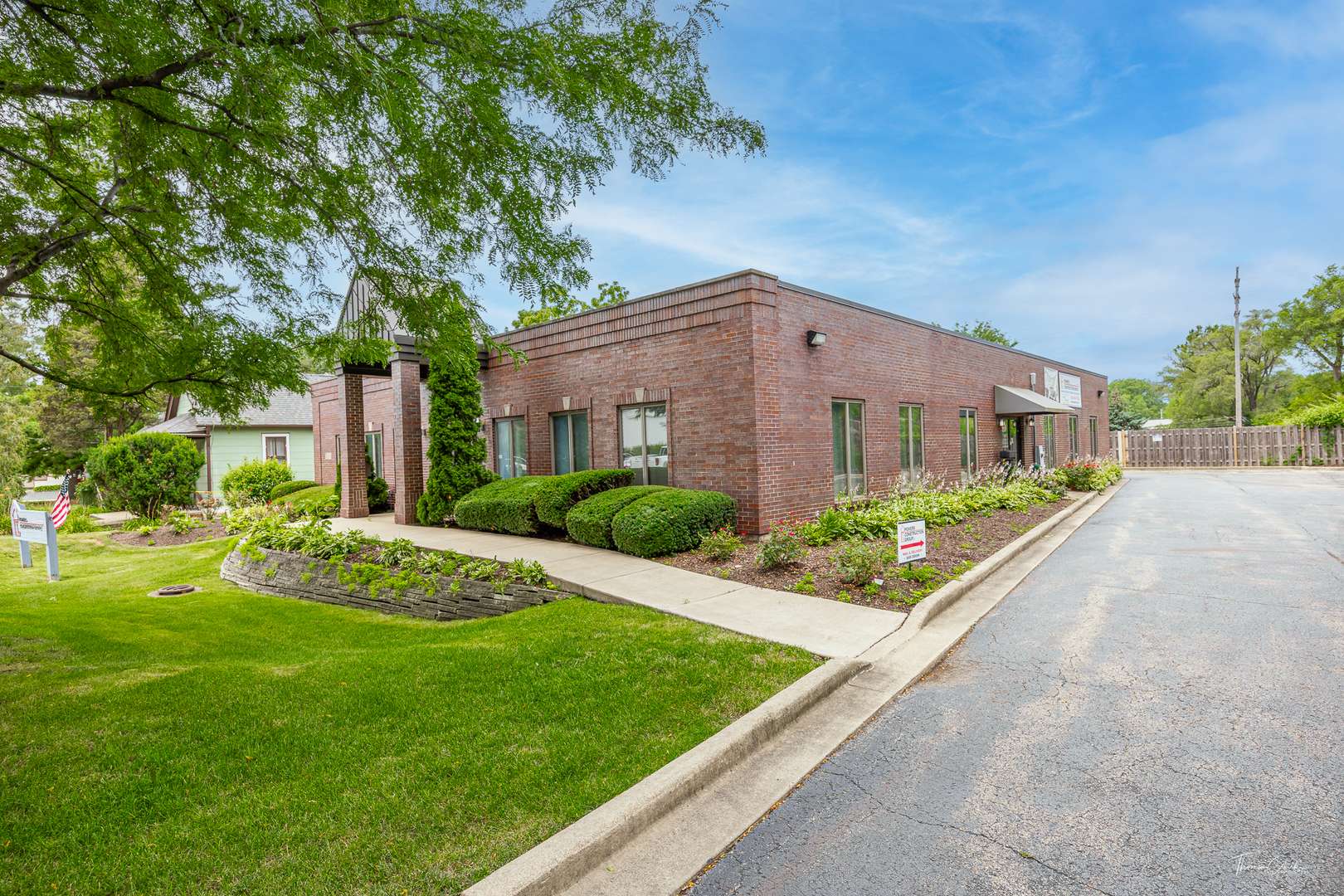 4900 Reilly PL, Lisle, IL 60532