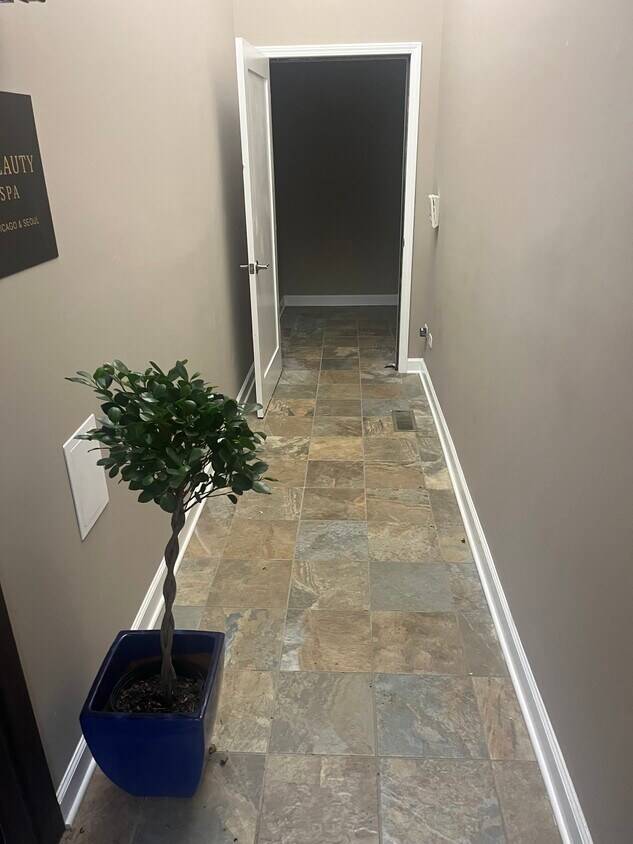 2816 N Lincoln AVE #Basement, Chicago, IL 60657