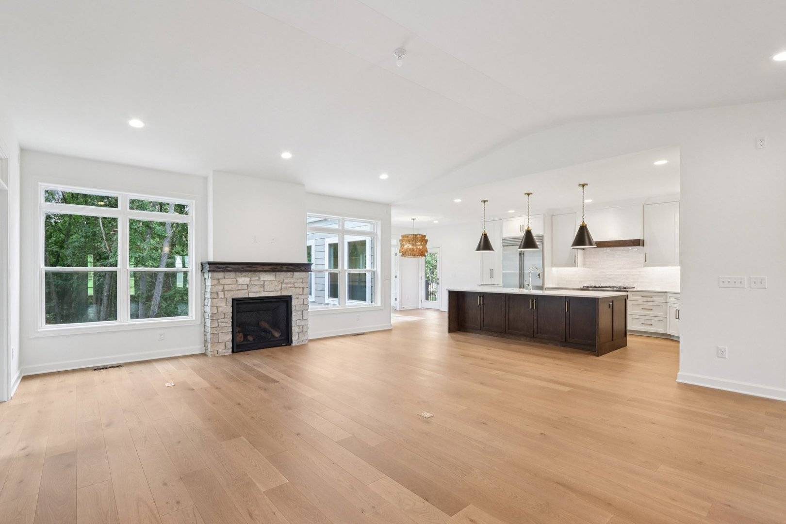 0S275 Bealer CT, Geneva, IL 60134
