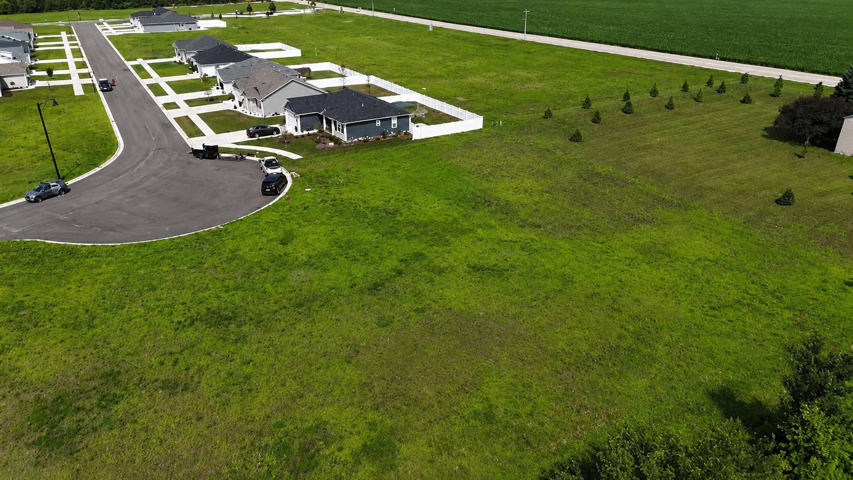 3 Crossing CT, Peru, IL 61354