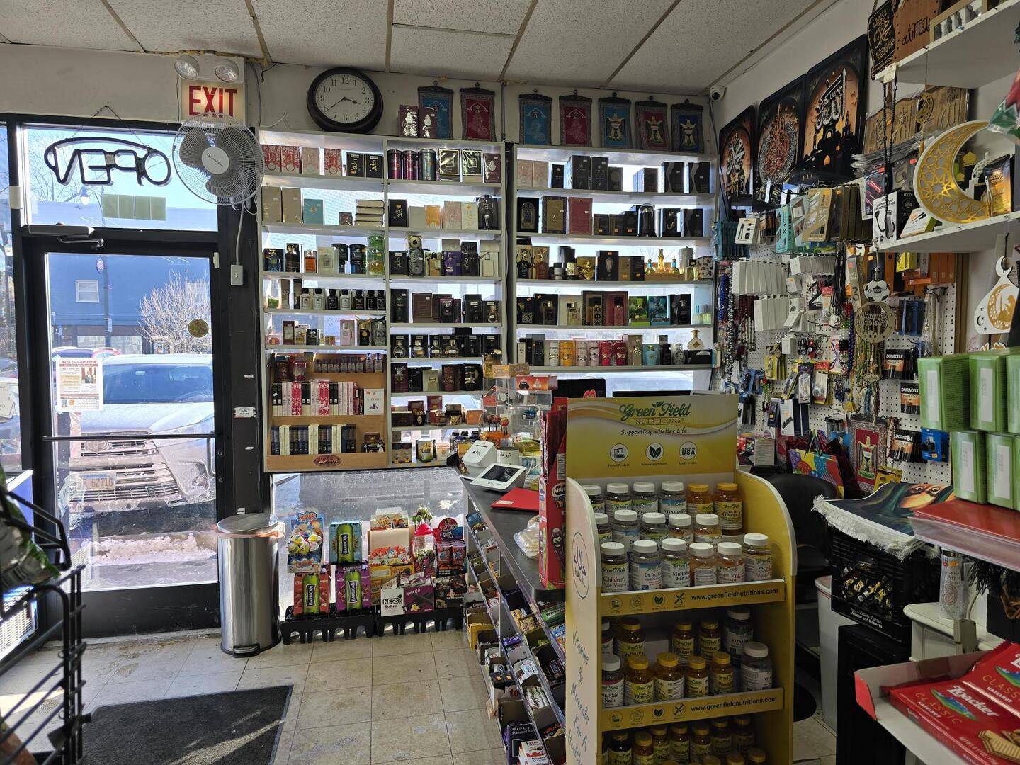 3102 W Devon AVE, Chicago, IL 60659