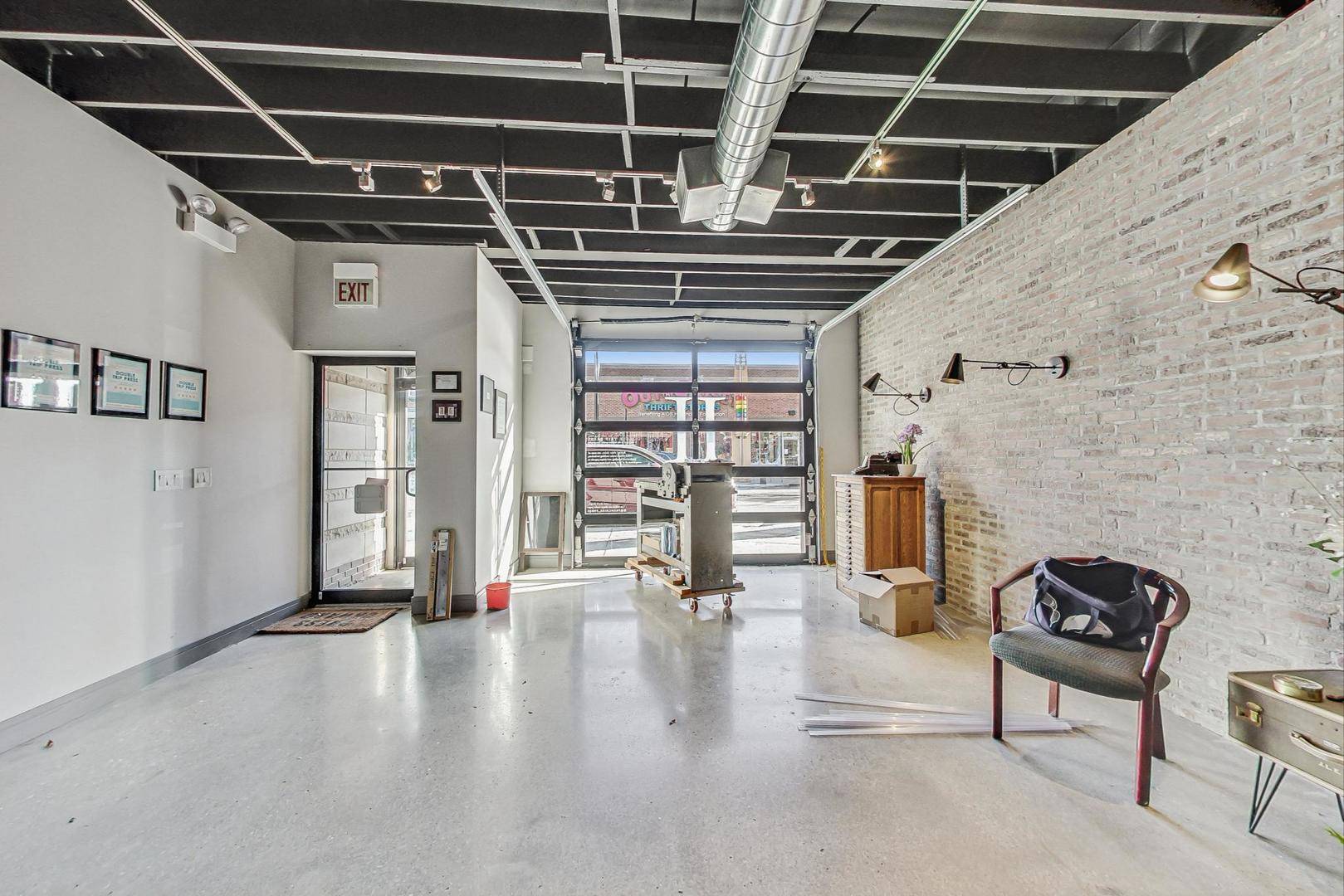 3316 N Halsted ST, Chicago, IL 60657