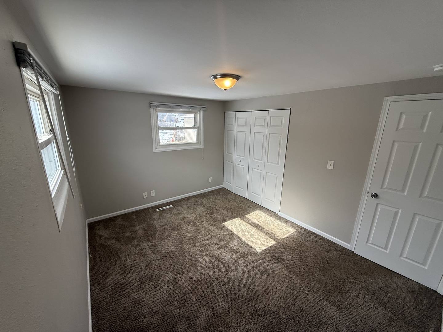 636 Jefferson AVE, Carpentersville, IL 60110