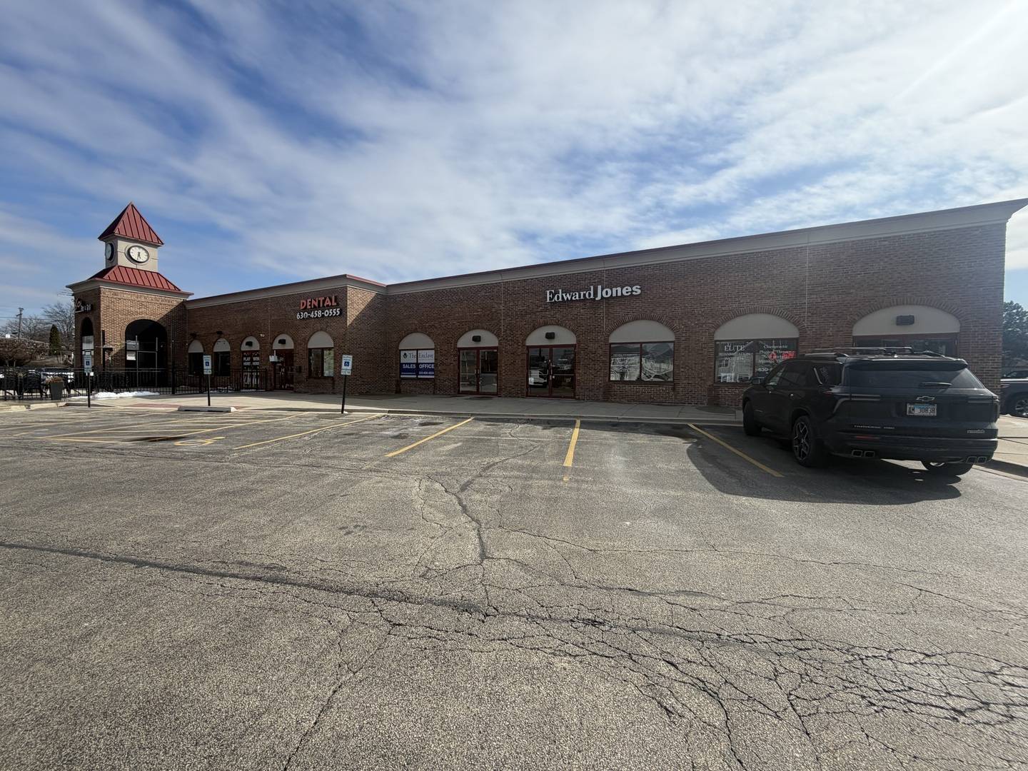 601 W Army Trail BLVD #C, Addison, IL 60101