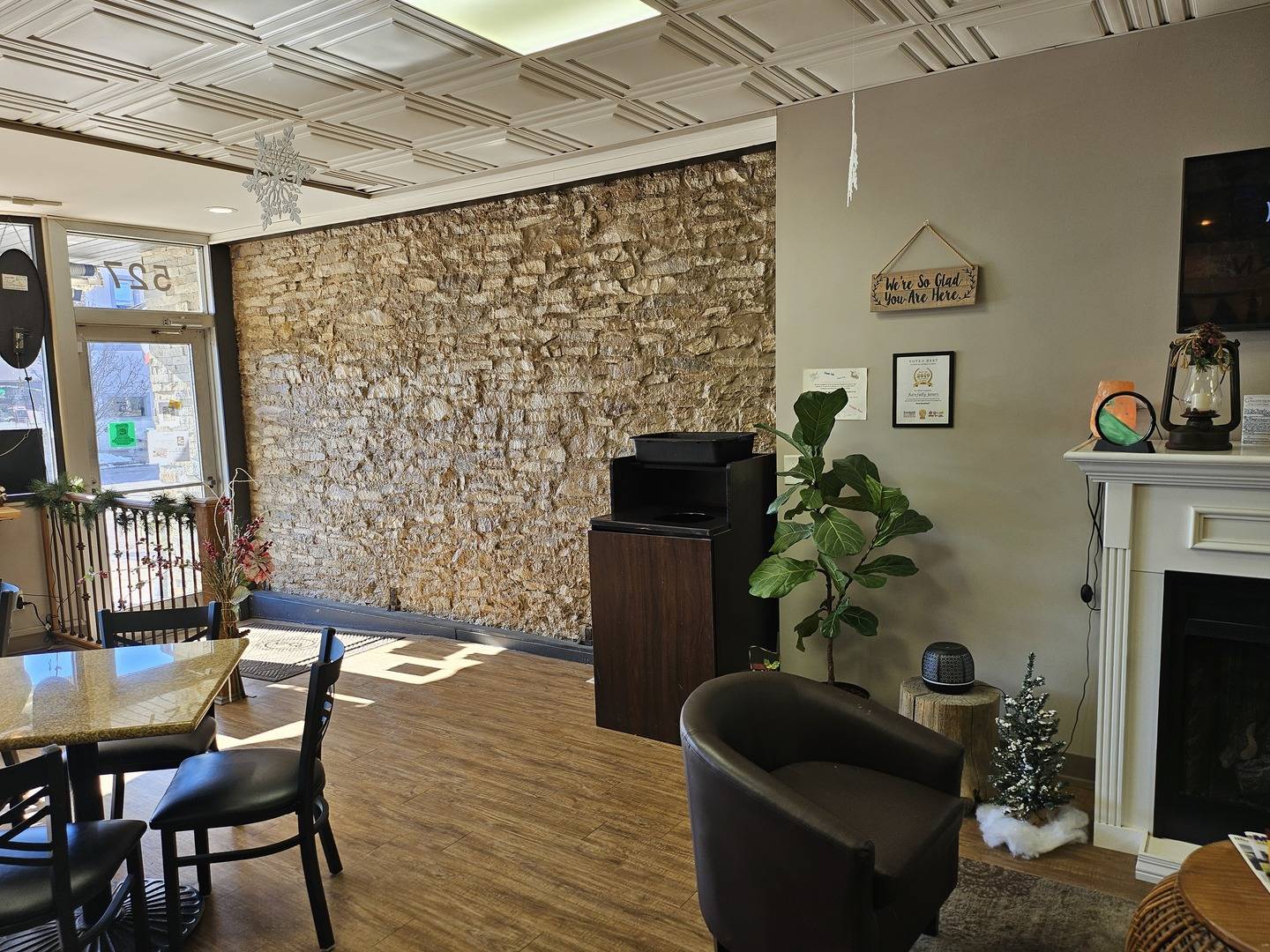 00000 Confidential ST, La Salle, IL 61301
