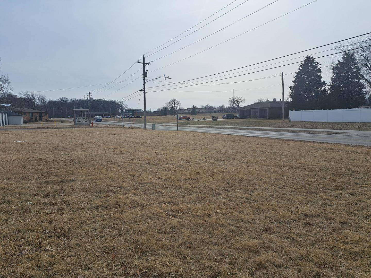 Lot 6 Illini Plaza, Silvis, IL 61282