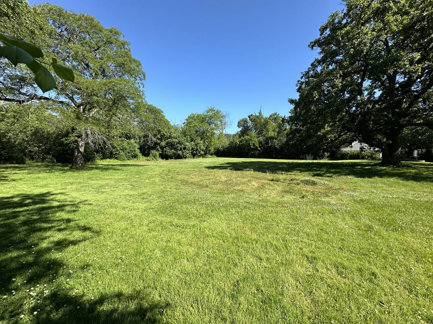 2033 Winnetka RD, Northfield, IL 60093