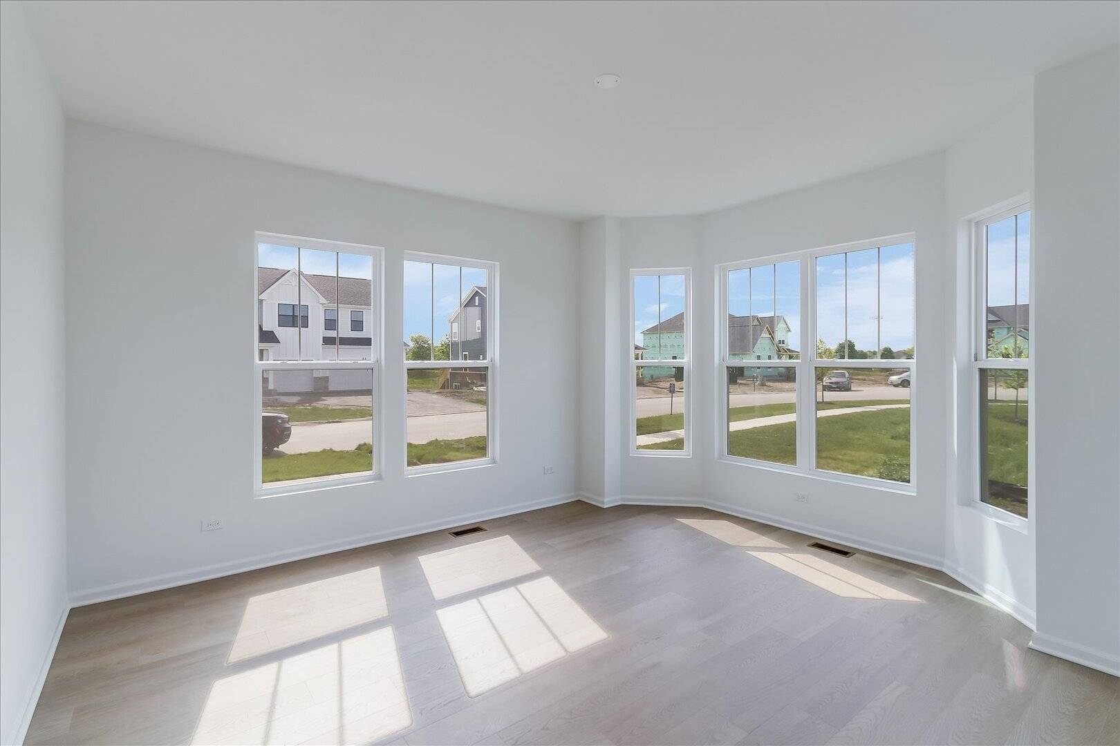 23 Hawthorn Ridge DR, Hawthorn Woods, IL 60047