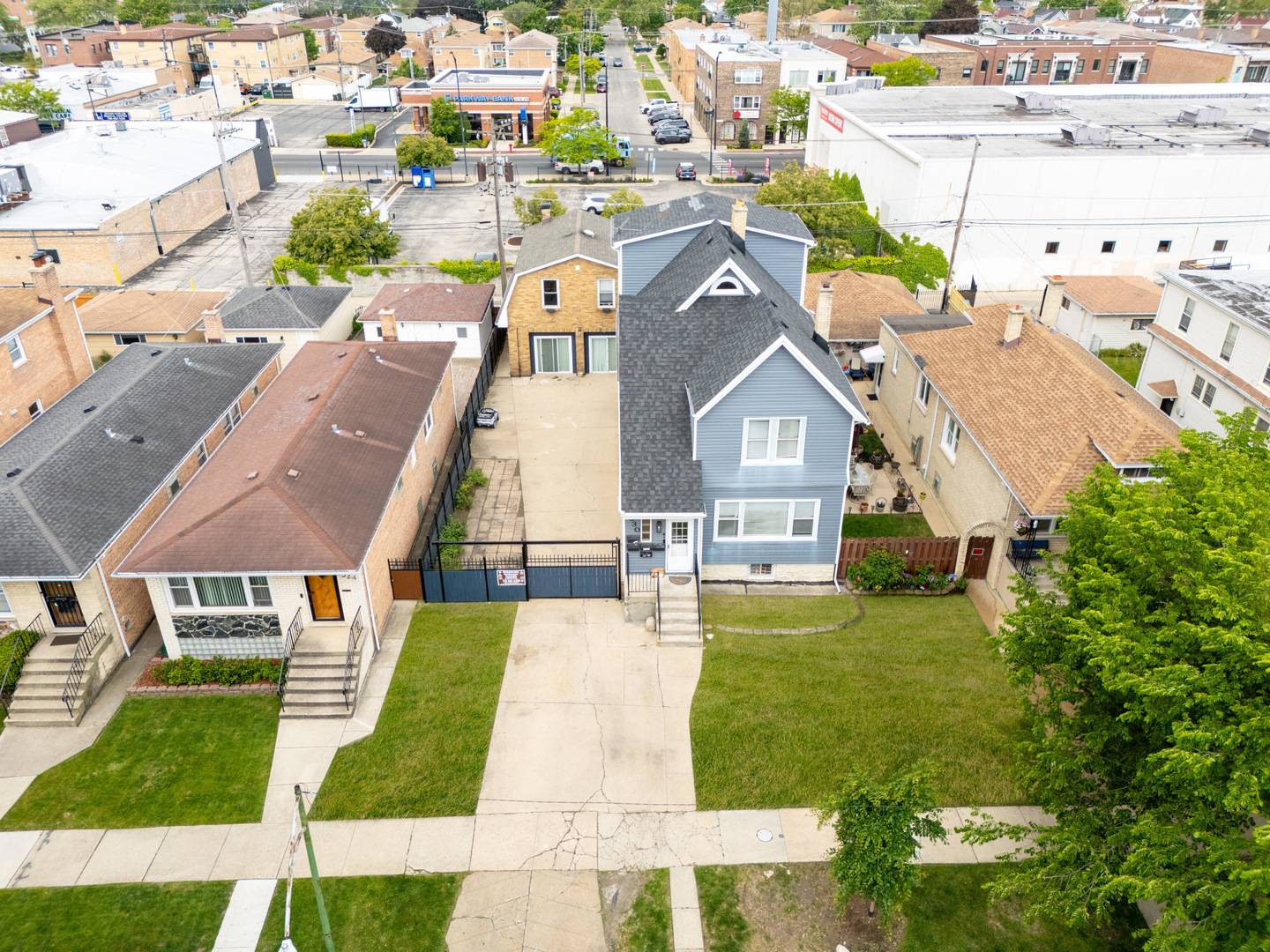 2530 N Neva AVE, Chicago, IL 60707