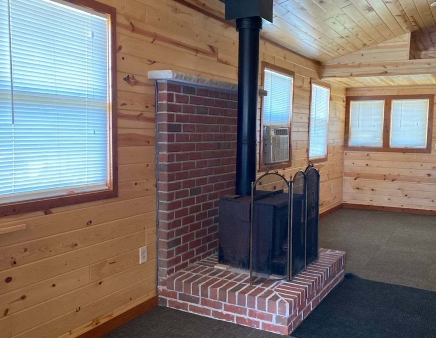 13-100 Woodhaven lakes, Sublette, IL 61367