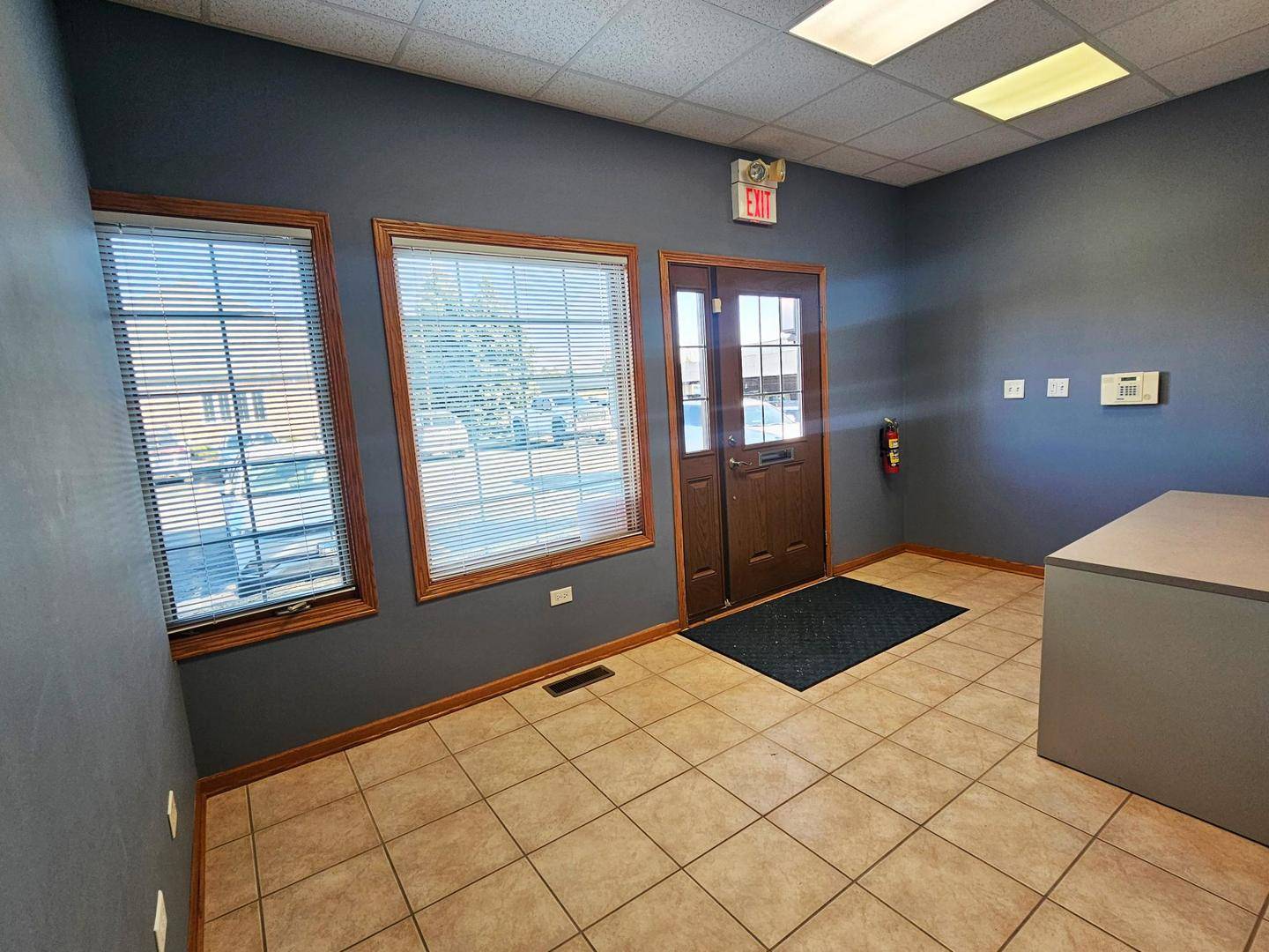 10331 W Lincoln HWY, Frankfort, IL 60423