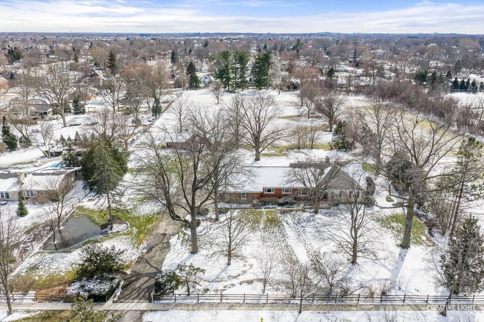 116 E Farnham LN, Wheaton, IL 60189