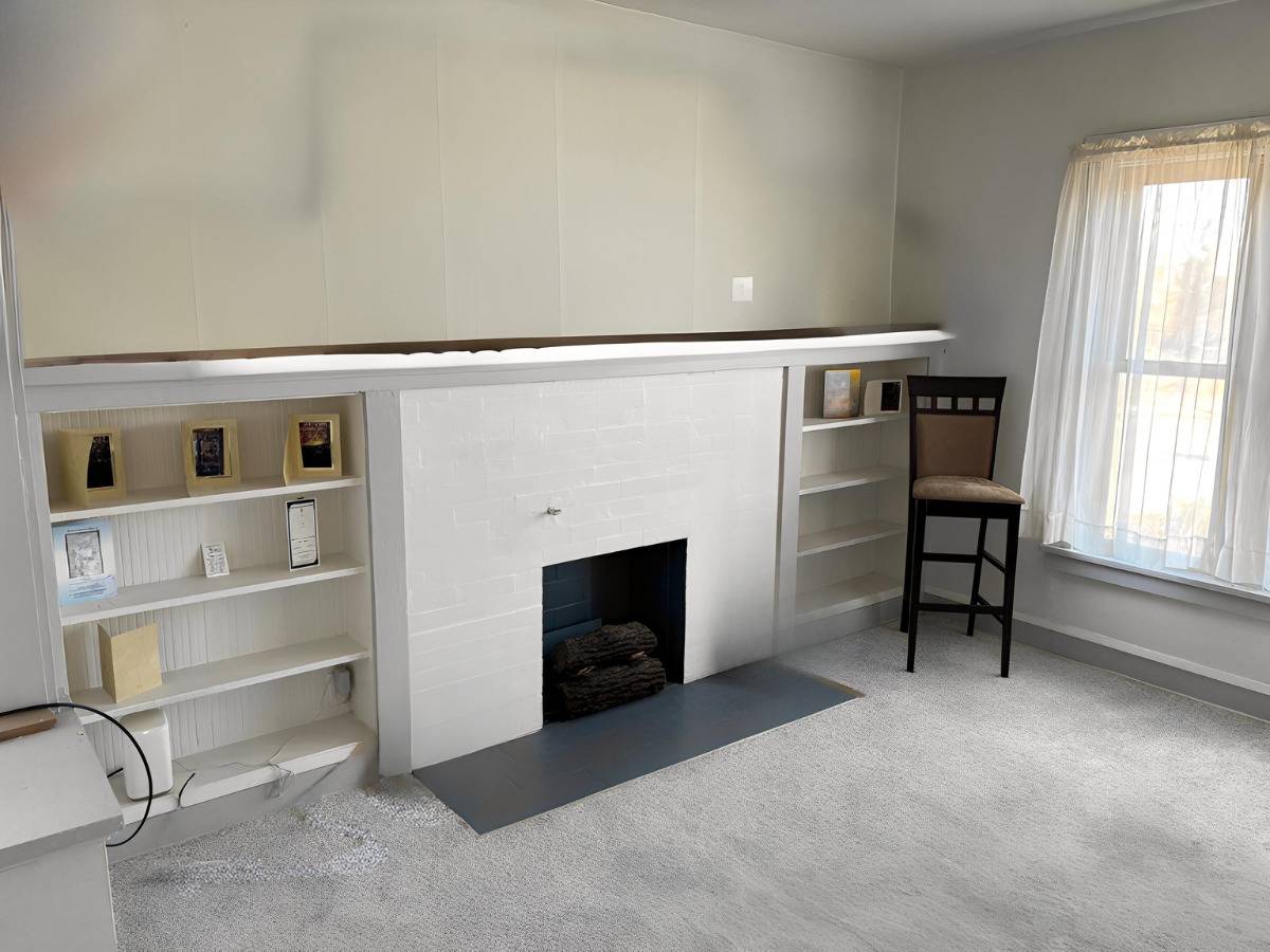 209 N Center ST, Joliet, IL 60435