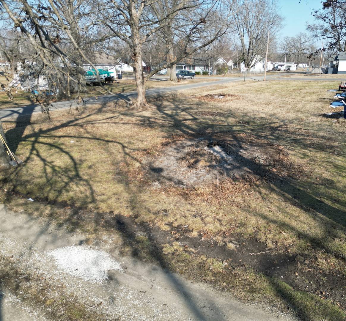 625 N Marion AVE, Salem, IL 62881