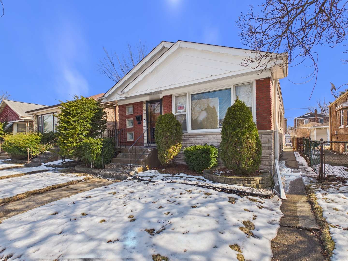 14235 S Wallace AVE, Riverdale, IL 60827