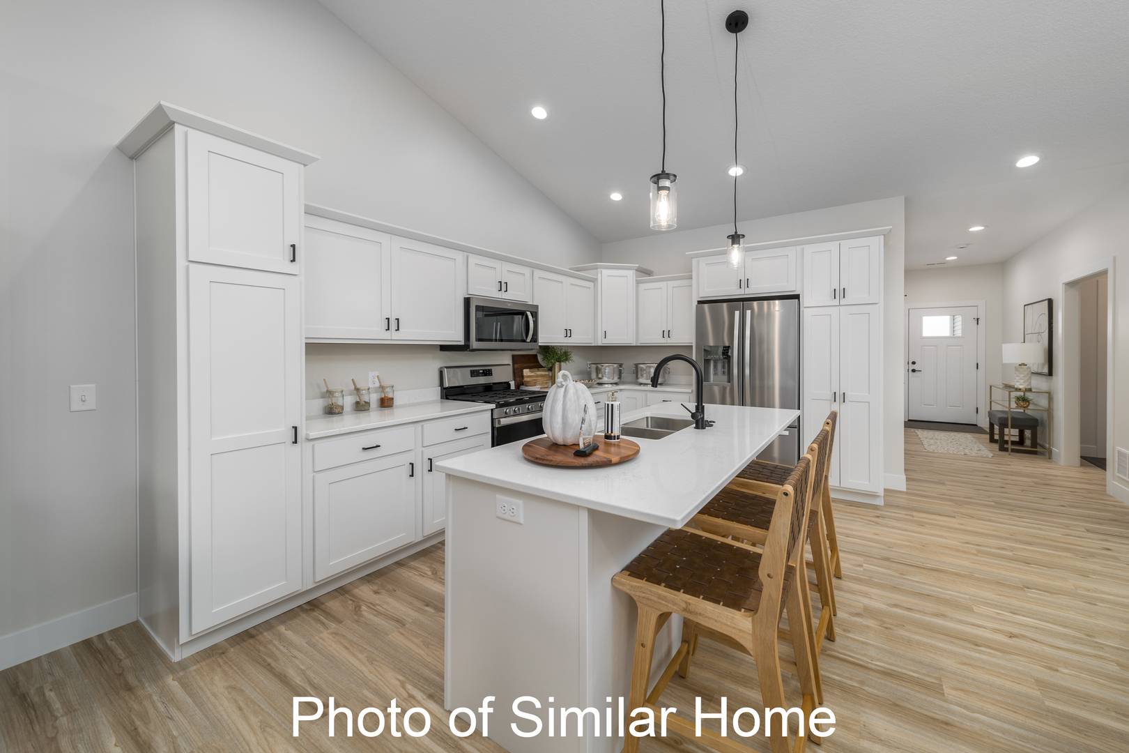 455 N 2ND AVE, Eldridge, IA 52748