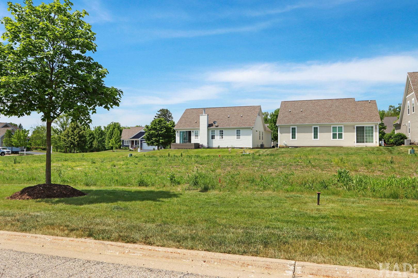40445 N South Newport DR, Antioch, IL 60002
