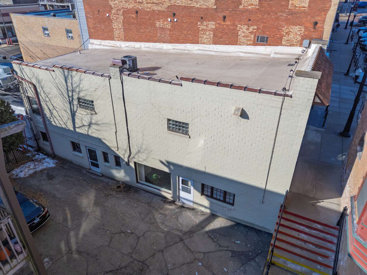 101 E Van Buren ST, Woodstock, IL 60098