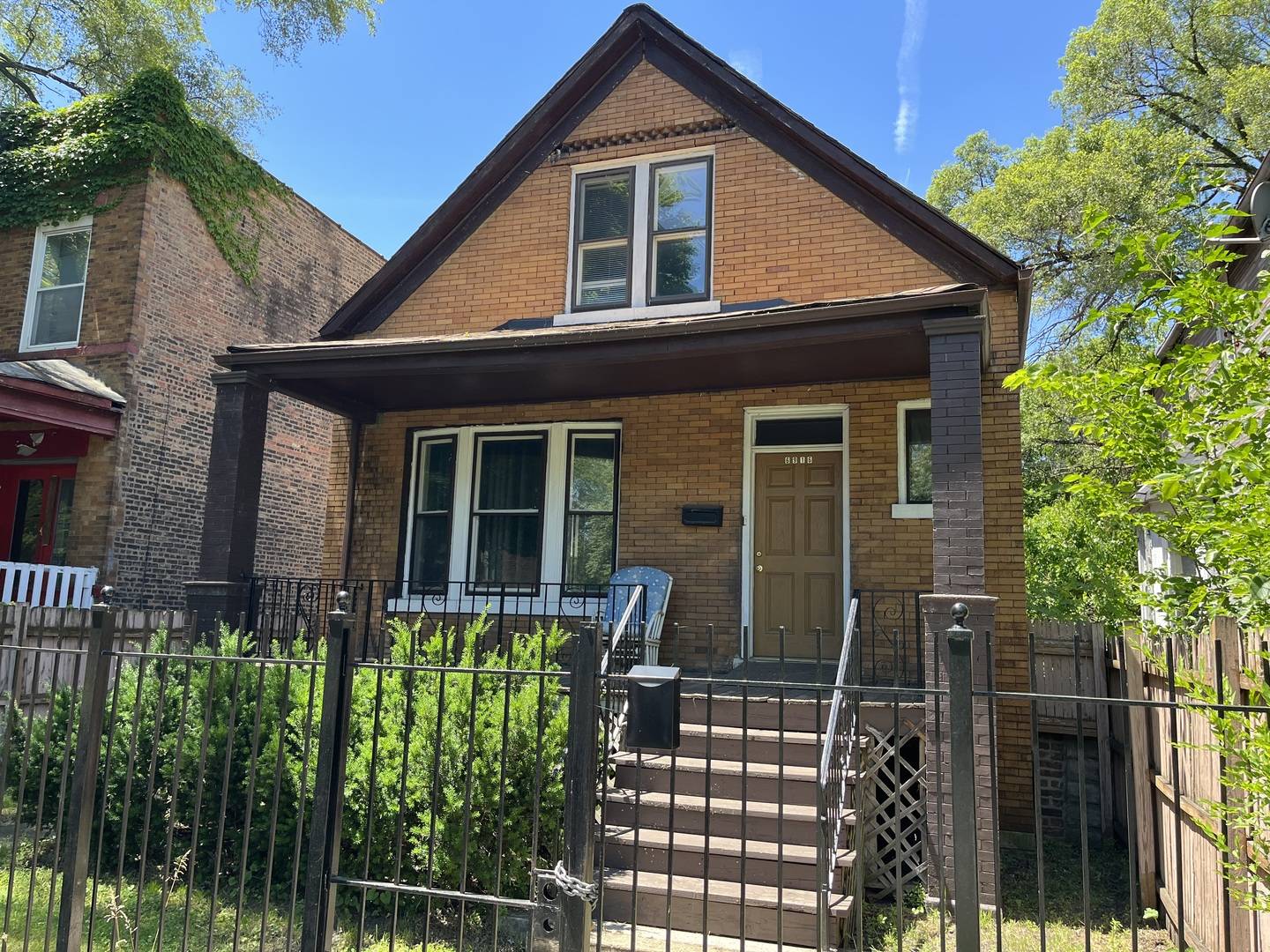 6916 S Lowe AVE, Chicago, IL 60621