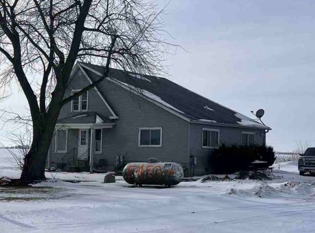 7975 S Old Mazon RD, Gardner, IL 60424