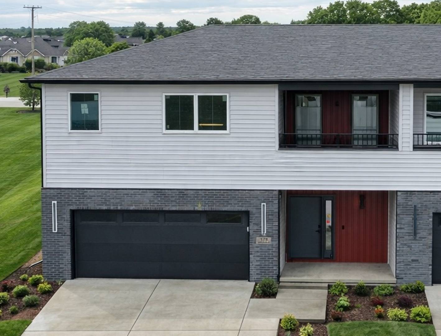 379 LARKSPUR LN, Normal, IL 61761