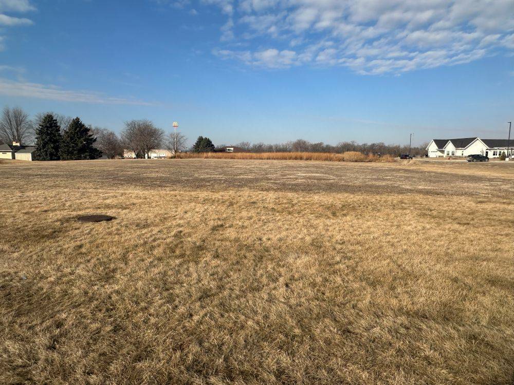 00 Maynard WAY, De Witt, IA 52742