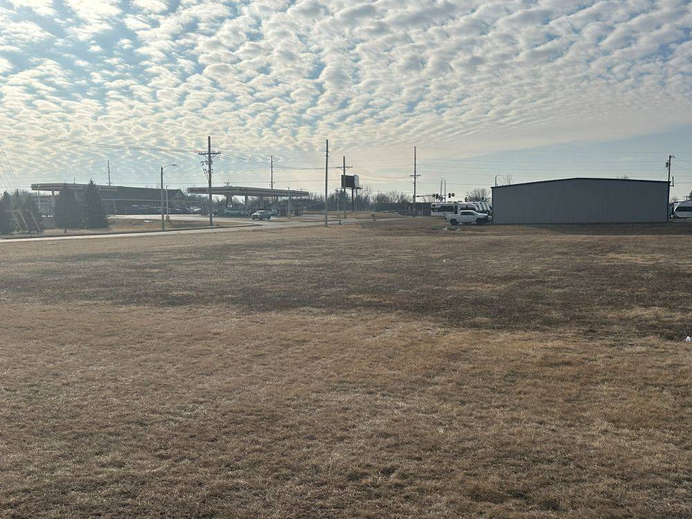 00 Maynard WAY, De Witt, IA 52742