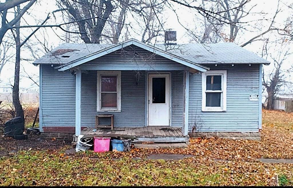 2280 E Hickory ST, Decatur, IL 62526