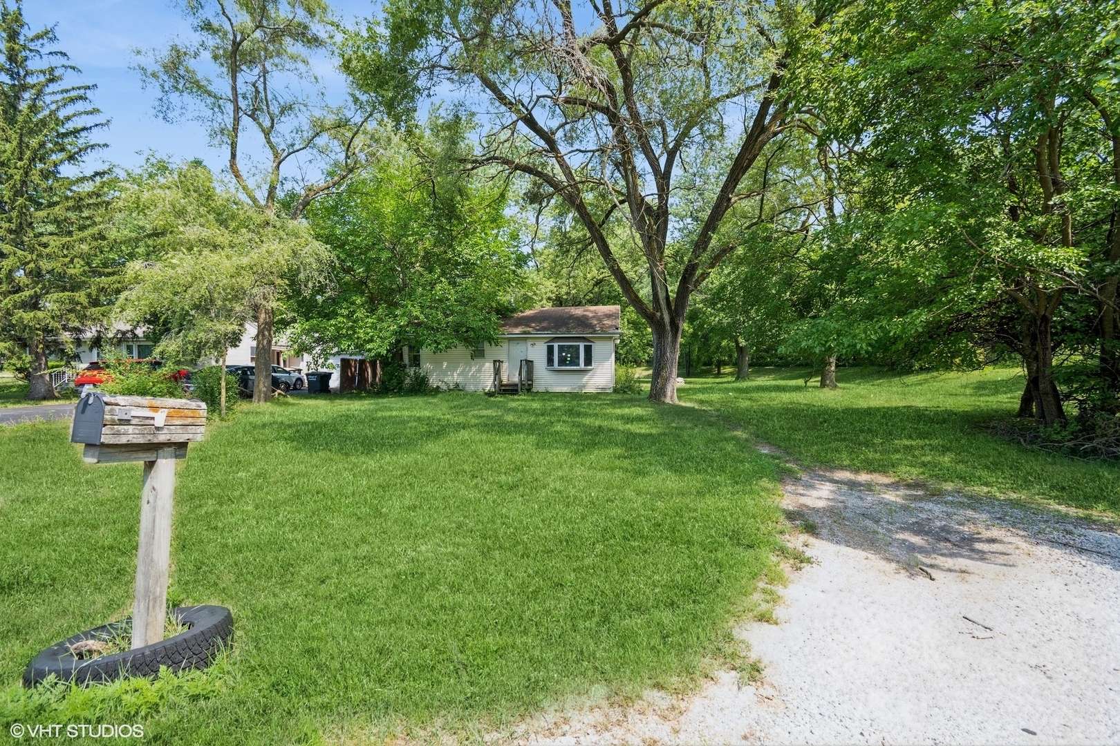3636 172nd ST, Lansing, IL 60438